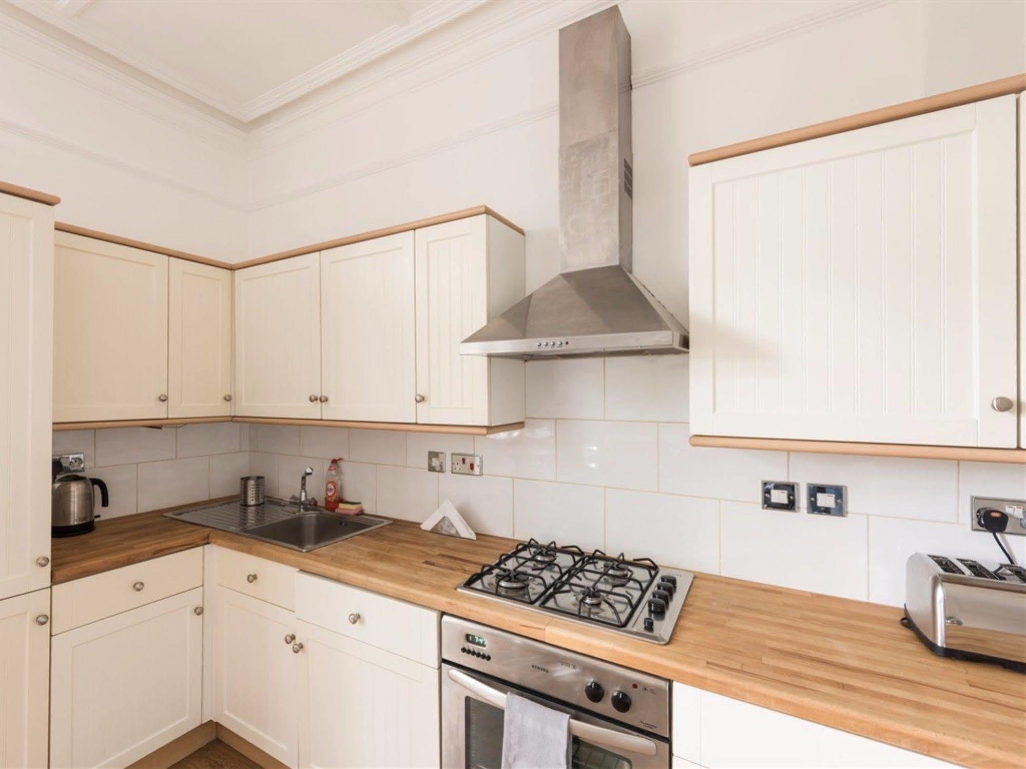 Kensington Apartments Richmond  Bagian luar foto